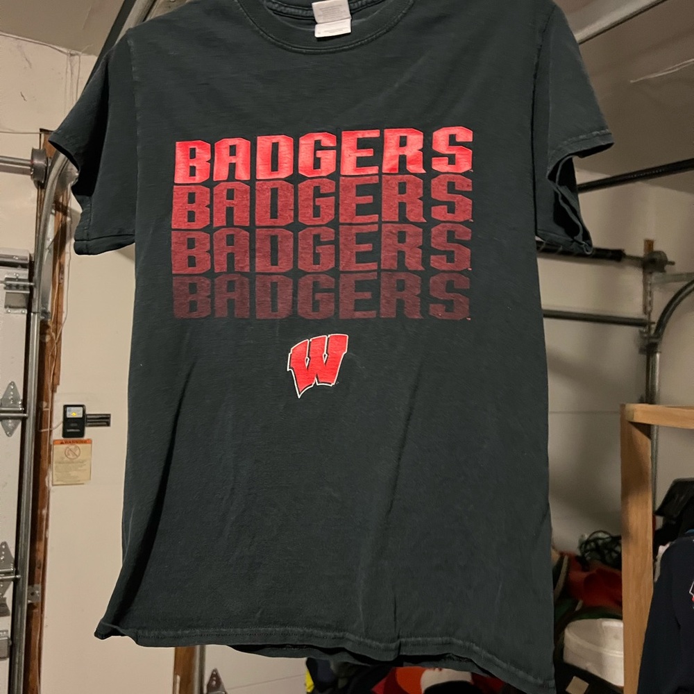 Black Wisconsin Badgers Graphic T-Shirt Size S